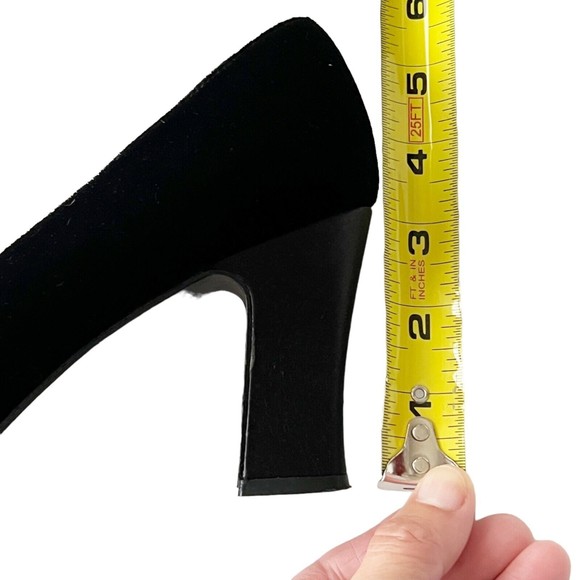 Stuart Weitzman Velvet Slip On Heels Shoes Pumps Black Square Toe Cutout Sz 8 B - Picture 12 of 12